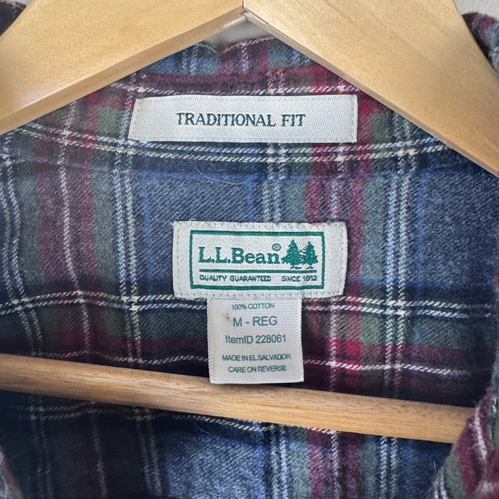 L.L. Bean Traditional Fit Gray‎ Plaid Flannel Shirt Mens Medium - Picture 3 of 5